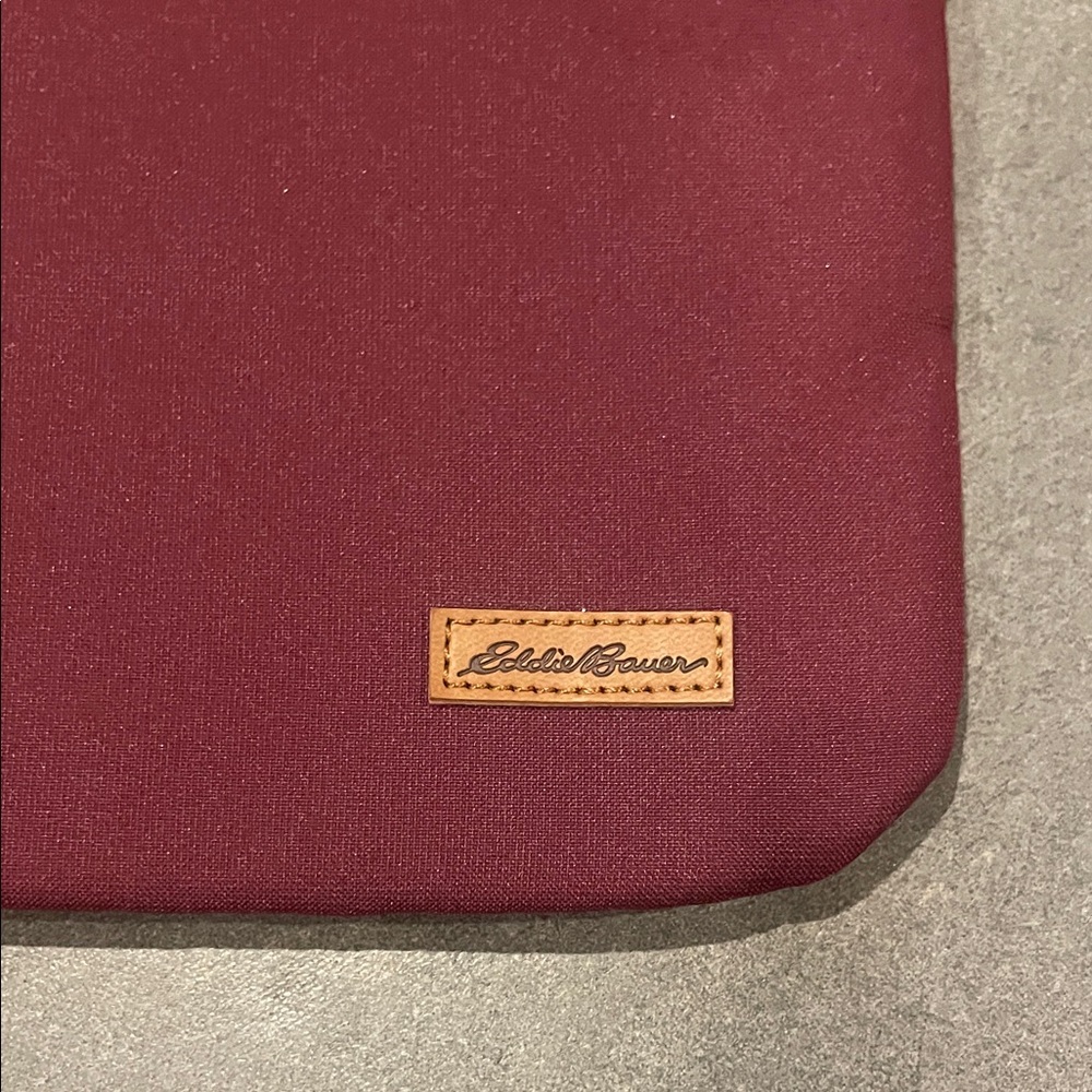 Eddie Bauer Connect Tech Crossbody Bag in Burgundy - Picture 2 of 8